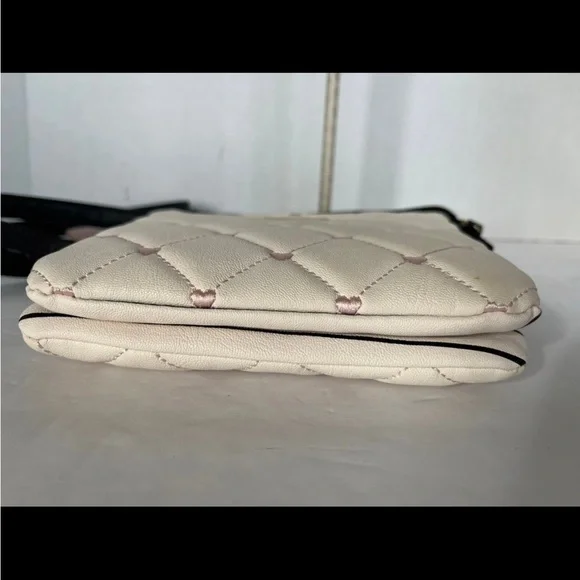 Betsey Johnson mini crossbody bag - Picture 8 of 9